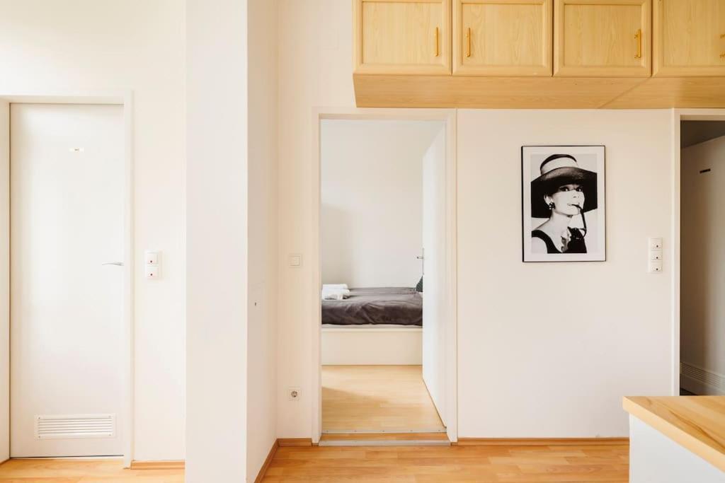 Beautiful 1 Bedroom Near Schoenbrunn Appartamento